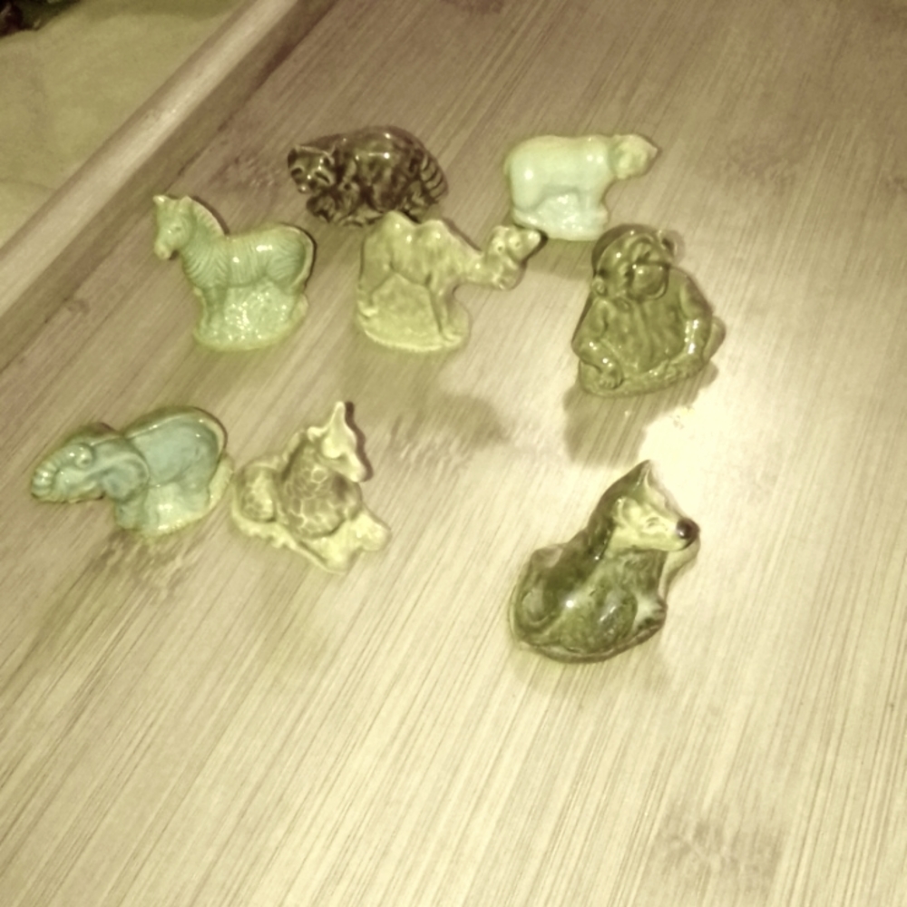 Miniature glass figurines